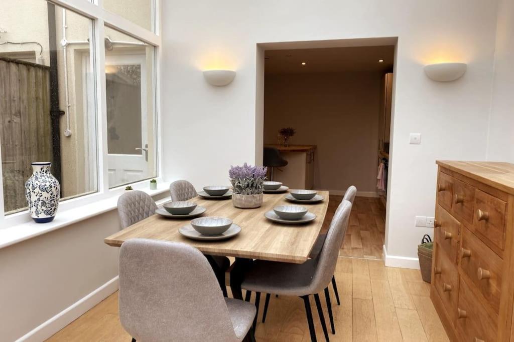 3Bed House With Parking Short Walk To Bath Centre Villa Esterno foto