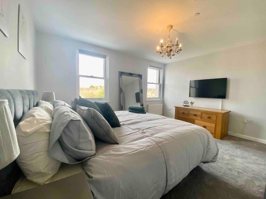 3Bed House With Parking Short Walk To Bath Centre Villa Esterno foto