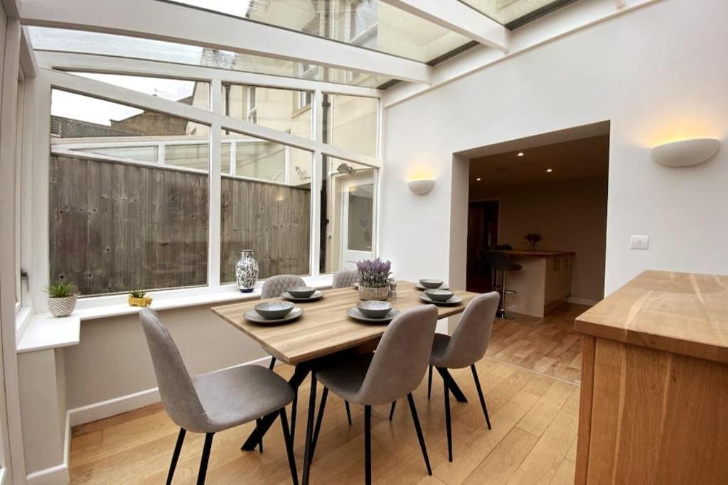 3Bed House With Parking Short Walk To Bath Centre Villa Esterno foto